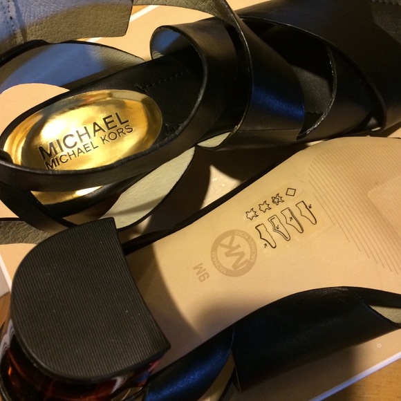 Michael Kors Leather Open Toe Black Sandal - Picture 3 of 4