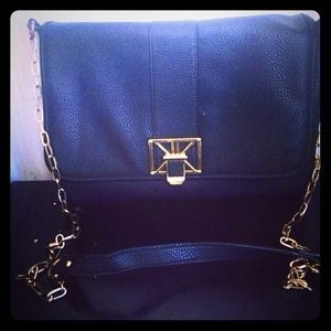 Kardashian collection chain purse available !!!
