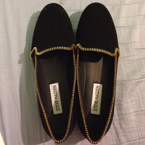 Steve Madden Flats/Loafers