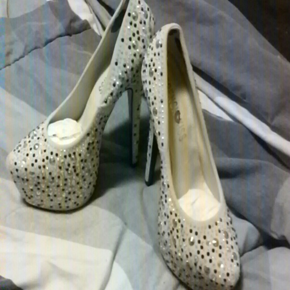 Brand new heels