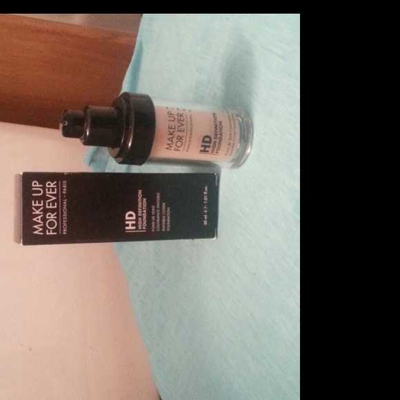 Make Up forever HD foundation