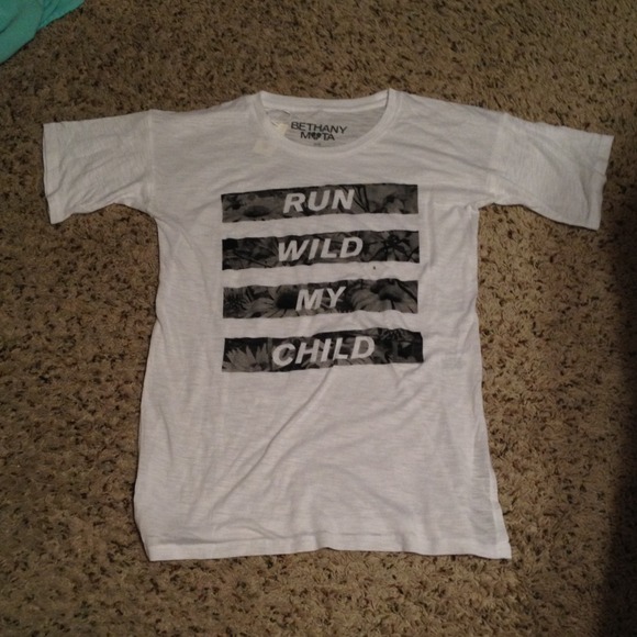 💟Price Drop💟Graphic Oversized Tee- Bethany Mota - Picture 2 of 4