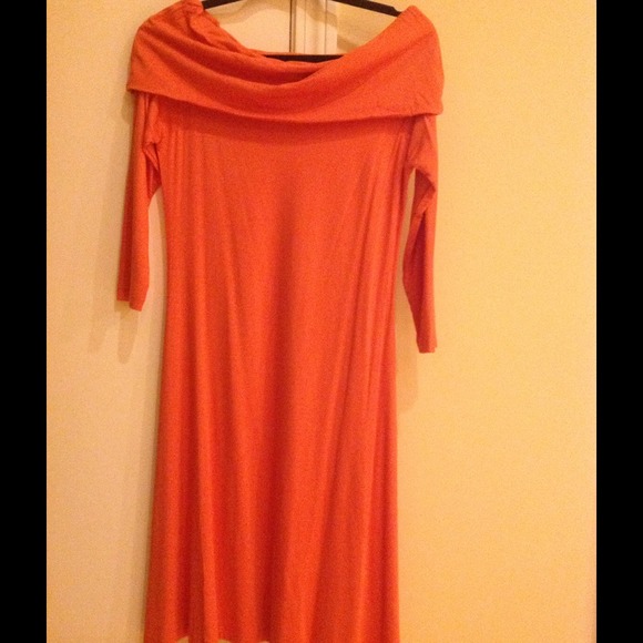 Spiegel's dress.