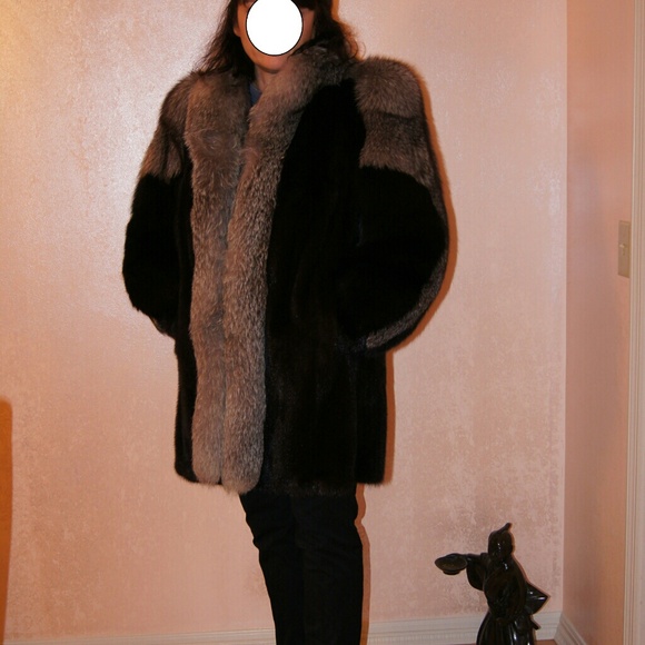 Mink Coat - Picture 3 of 4