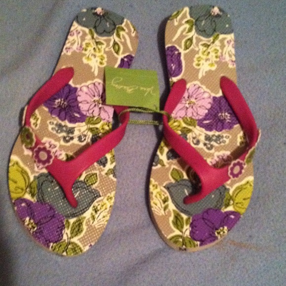 NWOT Vera Bradley Flip flops