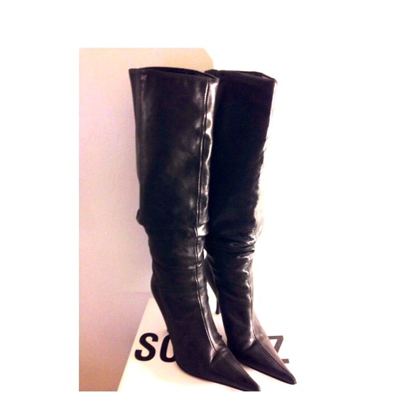 Hot Sale‼️Bebe💯 Leather Pointy toe Boots