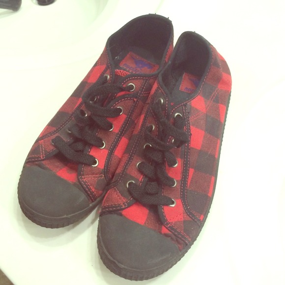 Red and black patterned sneaker shoes. NWOT