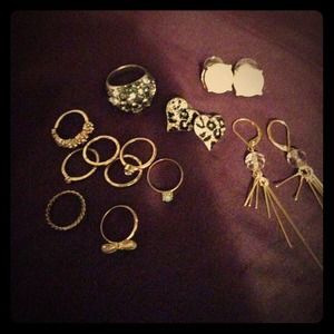 Jewlery lot! Earring, mid ring, fashion ring.