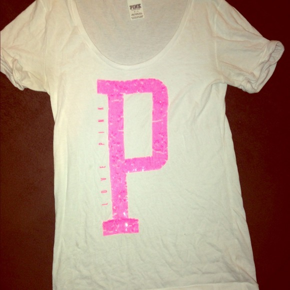 ❌SOLD❌VS PINK Sequin Tee 🎀