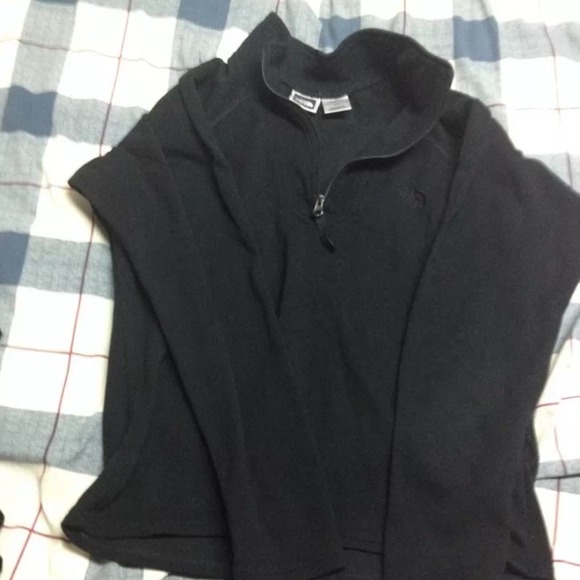 Northface sweater small black