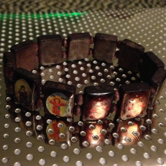 Novelty bracelet
