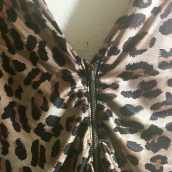 Vintage Leopard Print Cougar Top - Picture 2 of 4