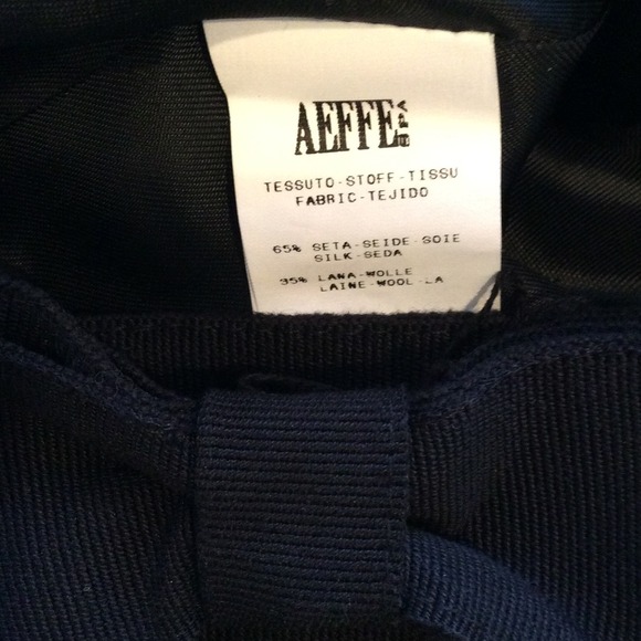 Wonderful Vintage Moschino Skirt Suit sz 4 - Picture 4 of 4