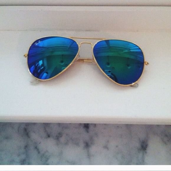 Polarized RayBan gold framed sunglasses + case etc