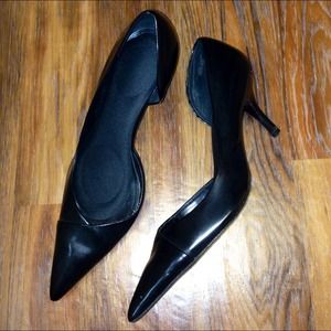 ALDO Black pointy heels. Pre-loved from PM.