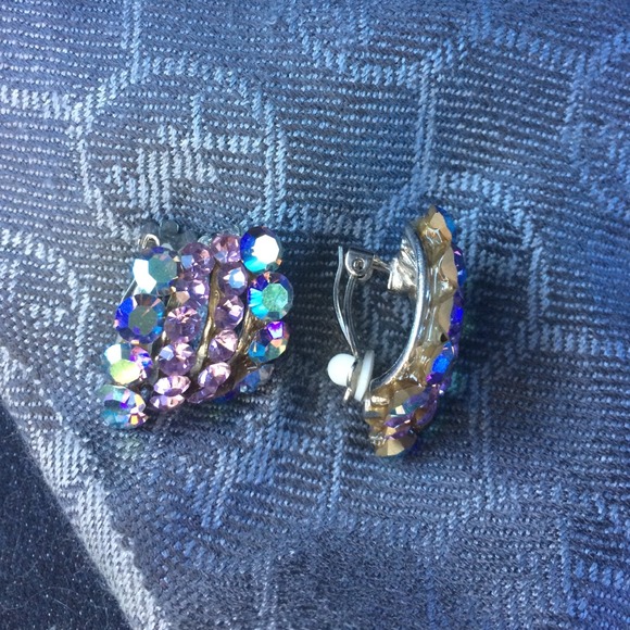 Vintage clip on earring