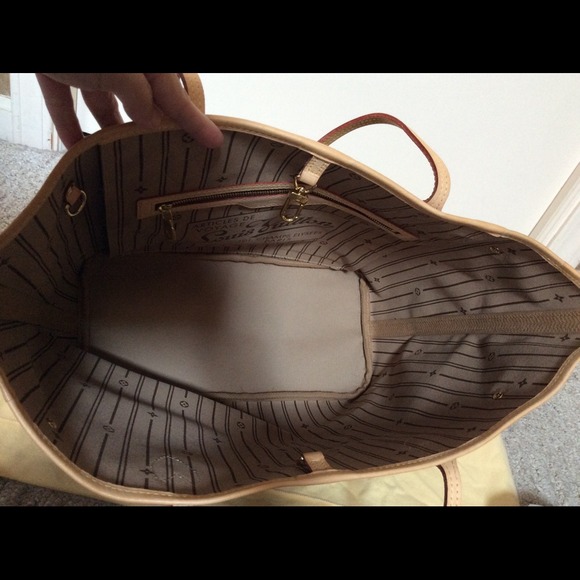 SOLD!!! Authentic LV Neverful MM - Picture 3 of 4