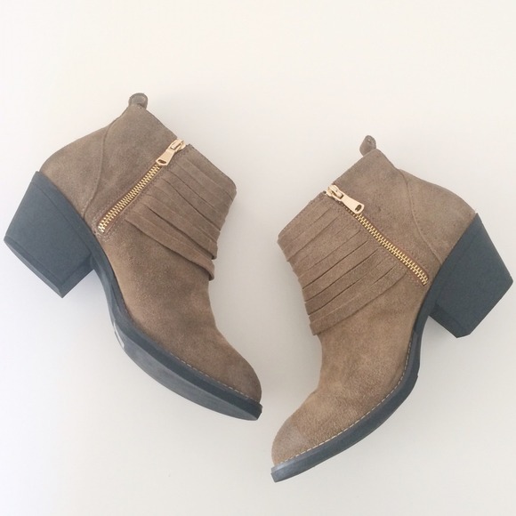 🚫BUNDLED🚫 Nasty Gal Brown Booties