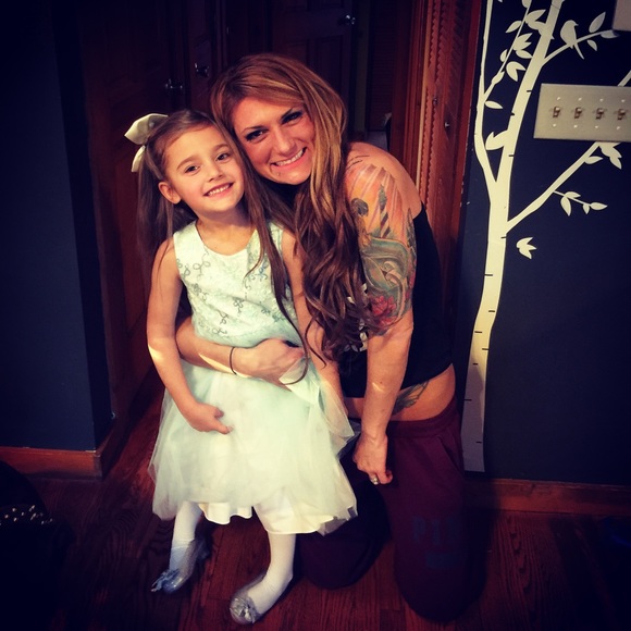 Meet your seller Danielle - Picture 2 of 4