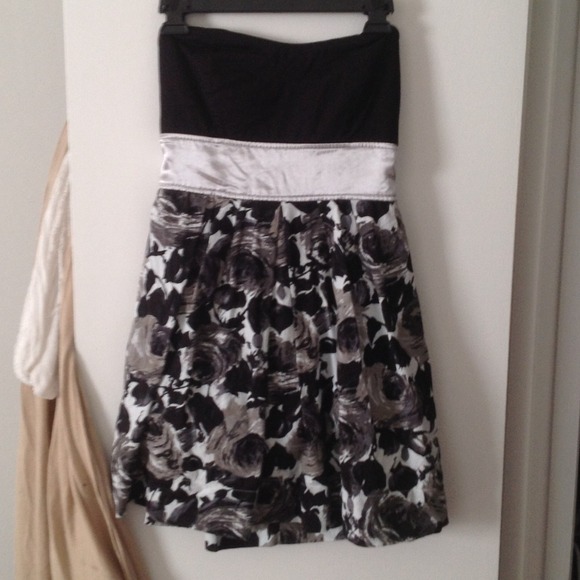 Fun Formal Strapless Dress