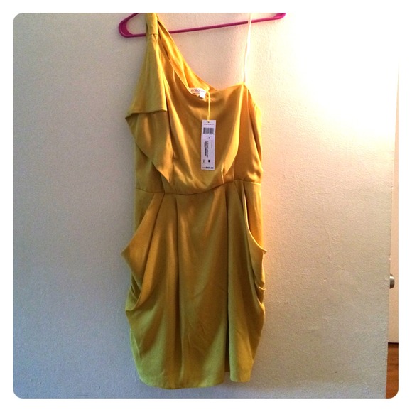 NWT BCBG Generation Yellow Cocktail Dress