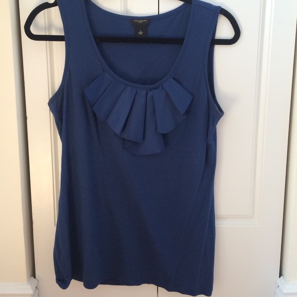 Blue pleated top