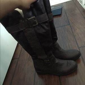 Brand new cute boots. Only been worn once