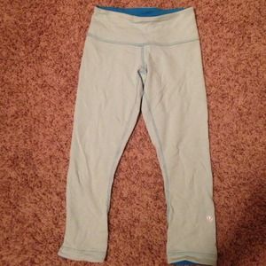 Reversible lululemon crop leggings!
