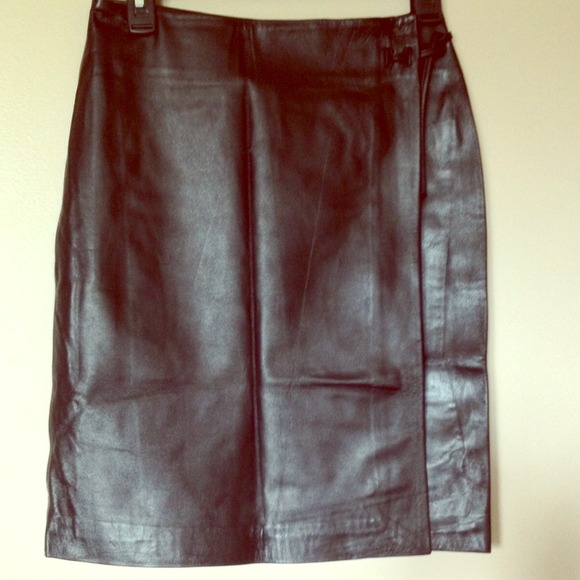 ✨NWOT Arden B black leather wrap skirt✨