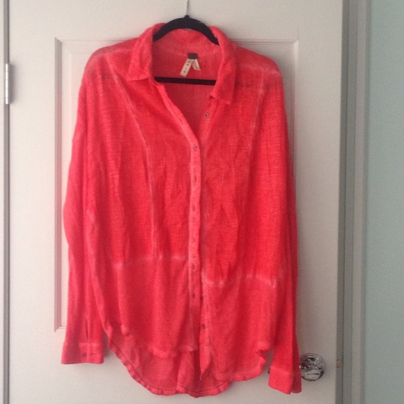 We the Free bright salmon tunic!!