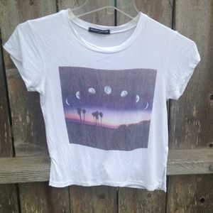 Brandy Melville graphic tee