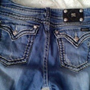 Last reduction! Miss Me Jeans. Fabulous Fit.