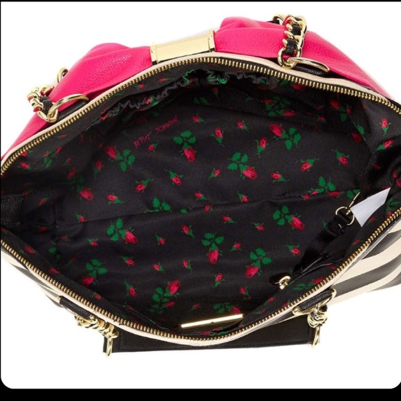 🔴SOLD🔴Betsey Johnson Bow Nanza Satchel - Picture 3 of 3