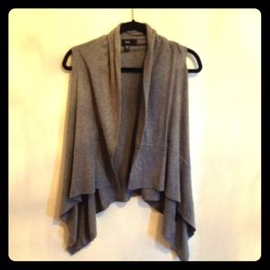 Grey cardigan