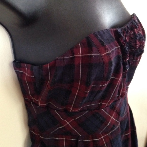 Guess Strapless Casual Plaid Cocktail Dress - Picture 3 of 15