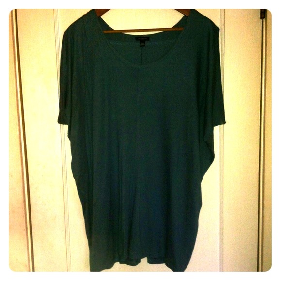 *SOLD* Ann Taylor Green Split Sleeve Dolman Blouse