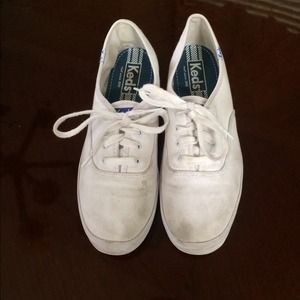 Used White Keds