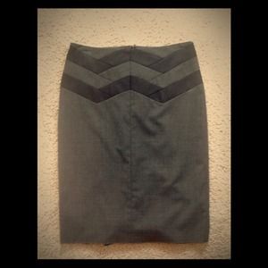 NWT BCBG pencil skirt. Size 4