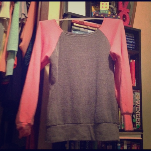 Long sleeve sweater shirt