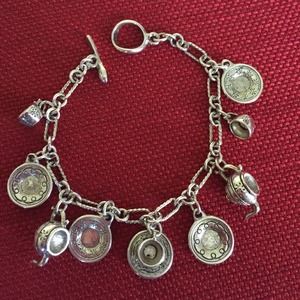 ☕️Tea cup saucer charm bracelet🔶bundle me🔶❗️