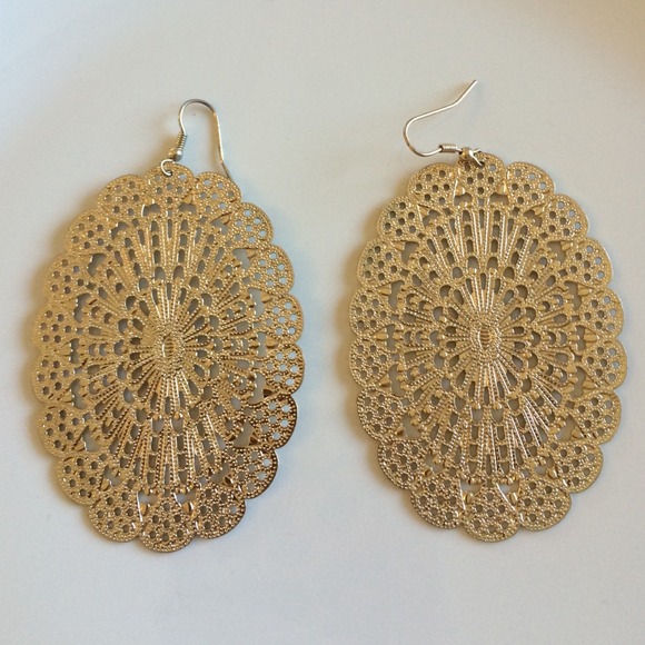 Gold earrings