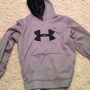 Under armour sweatshirt