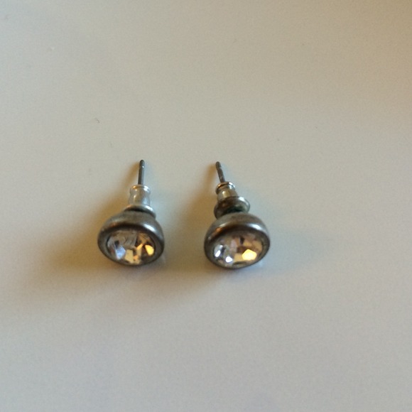 Rhinestone stud earrings