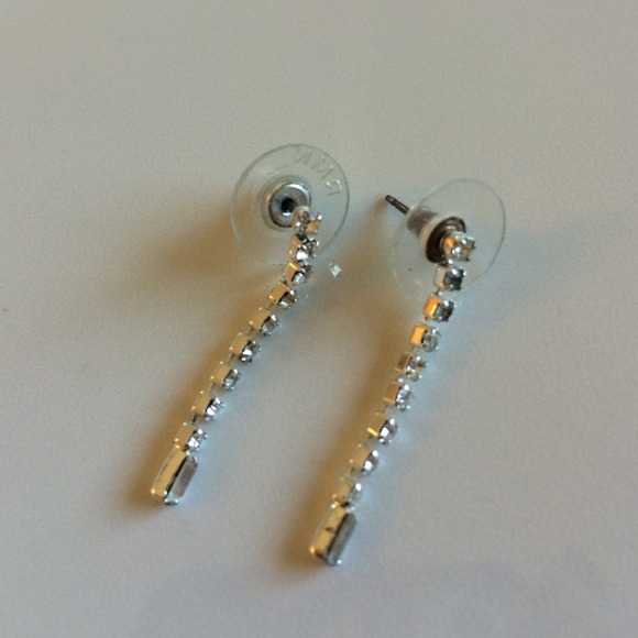 Drop earrings