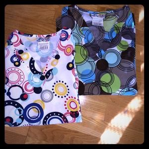 2 scrub tops
