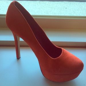 Jessica Simpson Orange Suede Pump