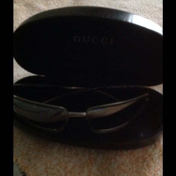 Authentic Gucci sunglasses - Picture 4 of 4