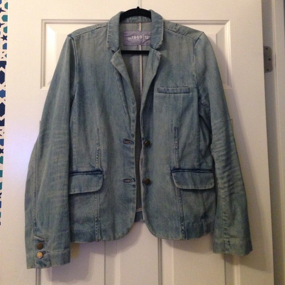 Gap denim jacket size 12