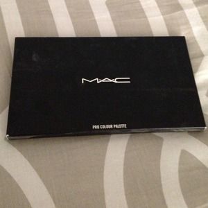 Never Used MAC Colour Palette