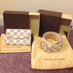 Beautiful Louis Vuitton belt with wallet